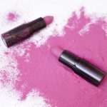 رژ لب دست‌ساز گیاهی - رنگ ارغوانی |رژ لب دست‌ساز گیاهی تکین |رژ لب گیاهی تکین بیوتی | محصولات ارگانیک تکین | رژ لب رنگ ارغوانی